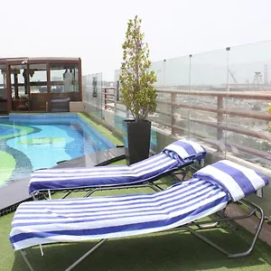 https://sea-view-hotel.dubaihotelsoffers.com